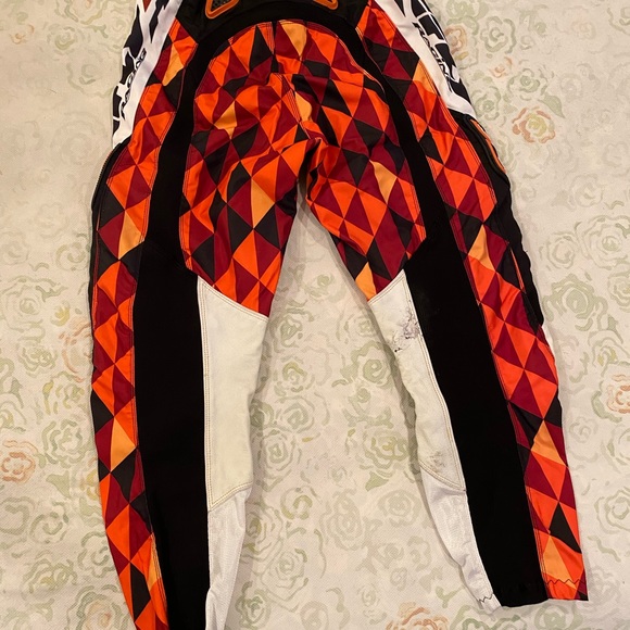 HP Flyracing Dirt-bike Pants - Picture 3 of 9